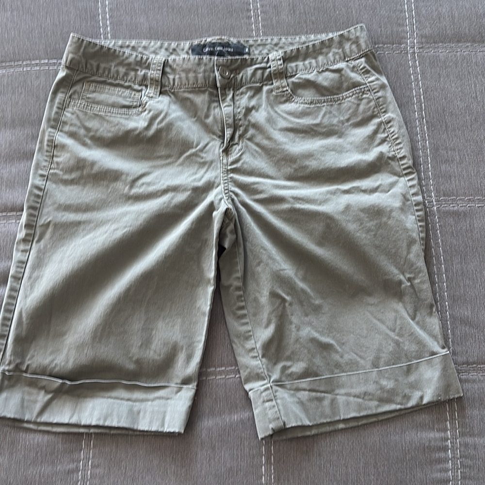 Women’s Olive Green Casual Bermuda Shorts